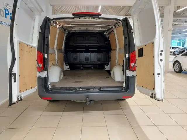 Mercedes-Benz Vito 114CDI 4x4 keskipitkä Autom. / Alv. / Van Image 8